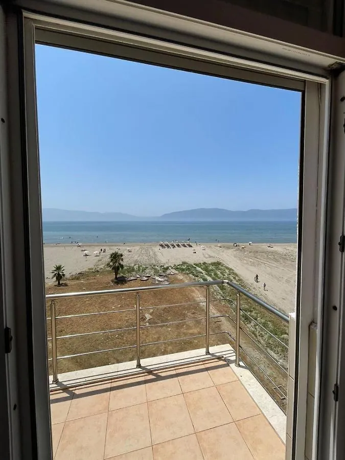 Relax Rental Vlorë 0*,