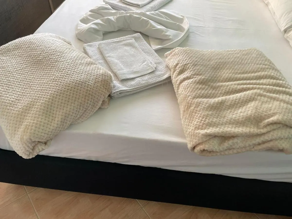 Relax Rental Vlorë 알바니아